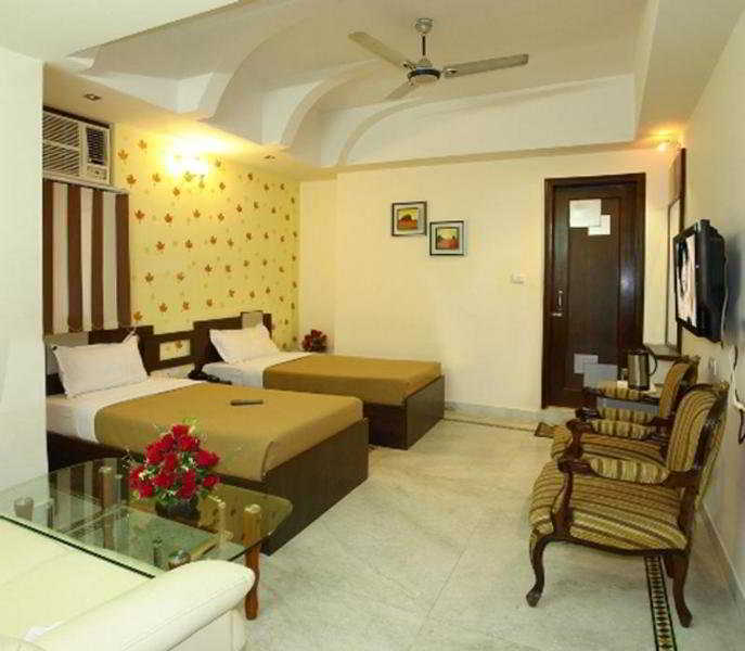 Hotel Ananda Delhi  Room photo